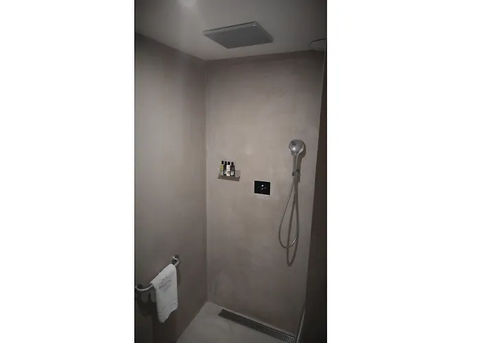 Mb Boutique - Adults Recommended