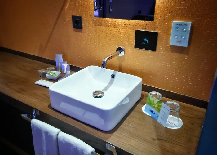 Mb Boutique - Adults Recommended