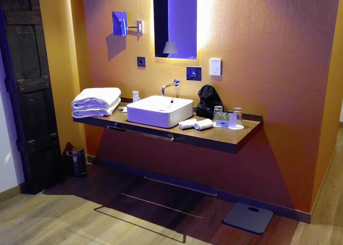 Mb Boutique - Adults Recommended Nerja