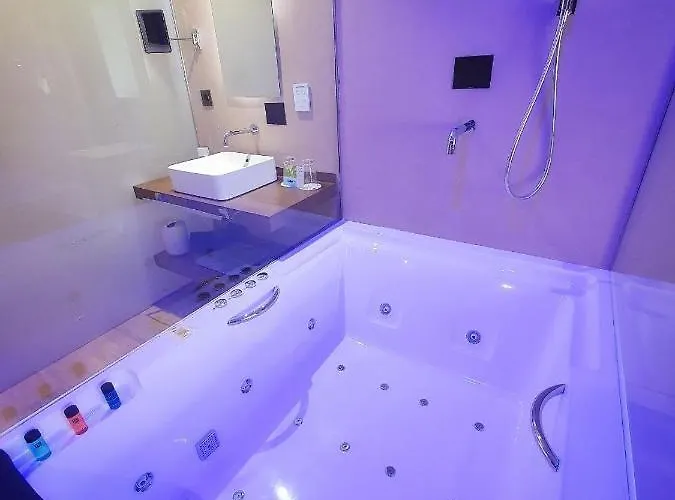 Mb Boutique - Adults Recommended 3* Nerja