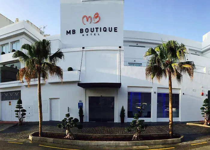 Mb Boutique - Adults Recommended 3*
