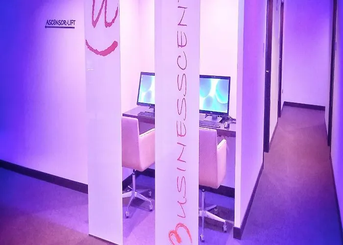 Mb Boutique - Adults Recommended 3*